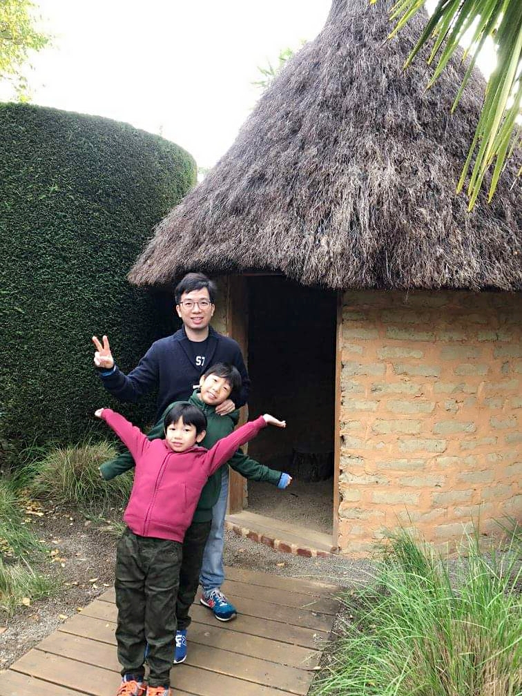 family photo in enchanted garden Melbourne