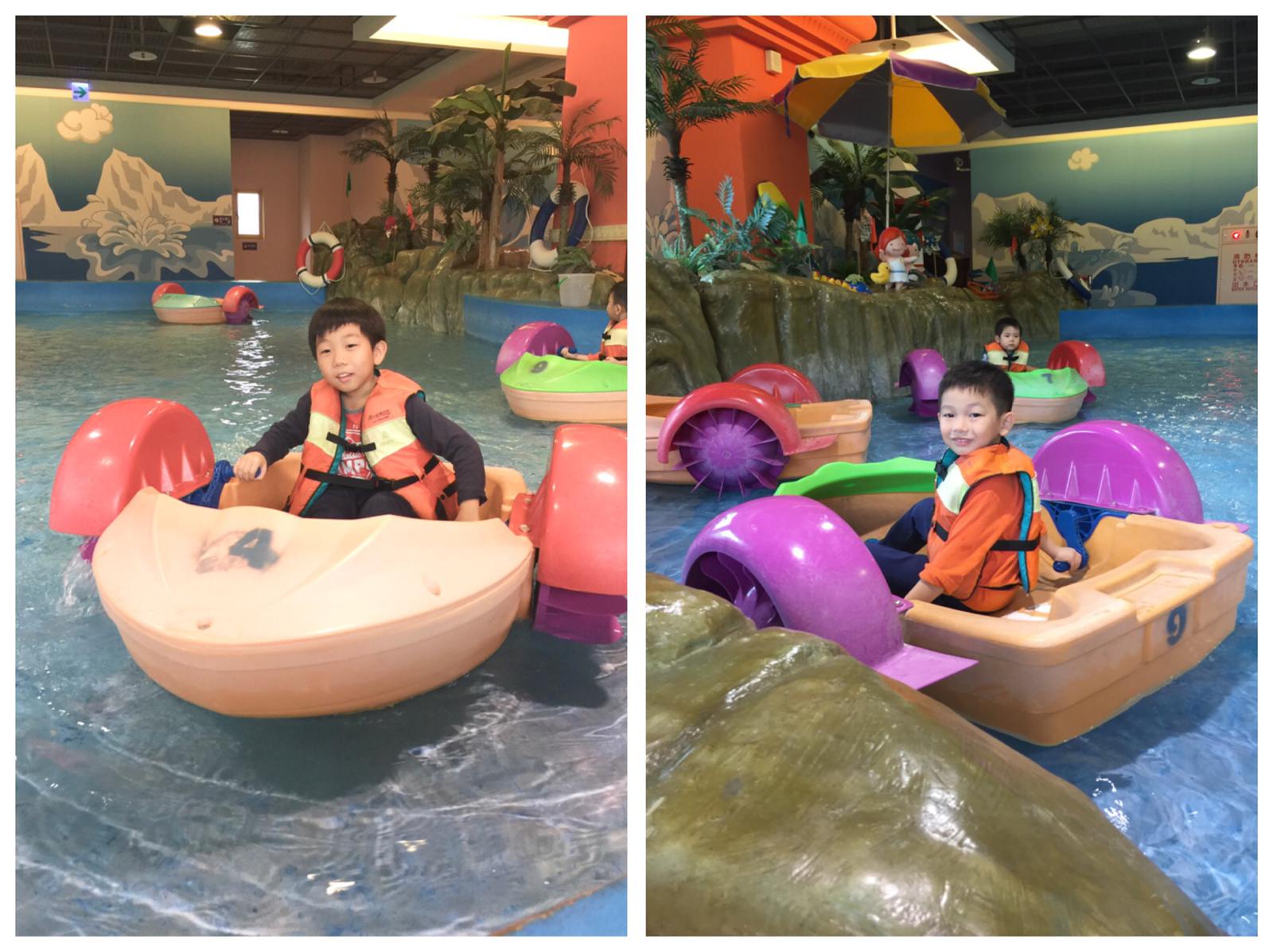 Family travels EDA Park Kaohsiung water boats for kids